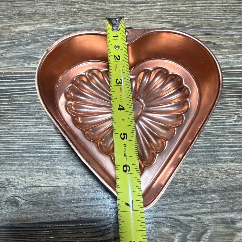Vintage Copper Heart Cake Mold Fluted Sunburst Wall Decor Baking Pan
